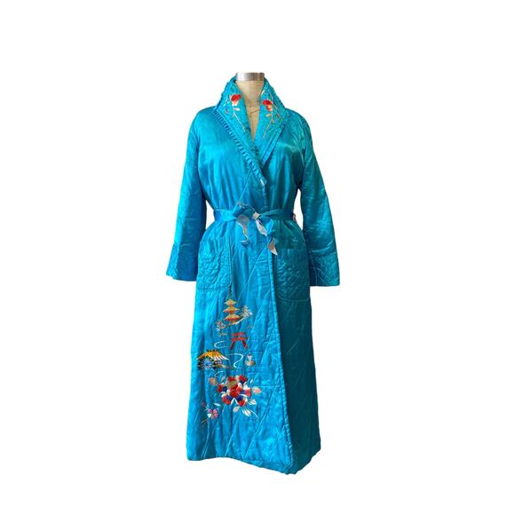 Vintage 1940s quilted Japanese robe, turquoise embroidered satin, 40s loungewear - Picture 1 of 10